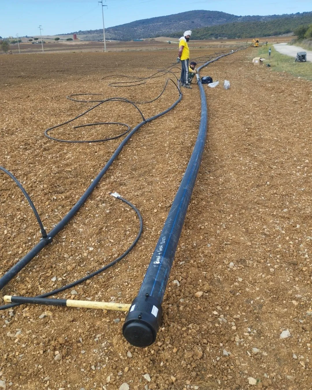 verticale - Impianti d'irrigazione per vigneti ed oliveti.